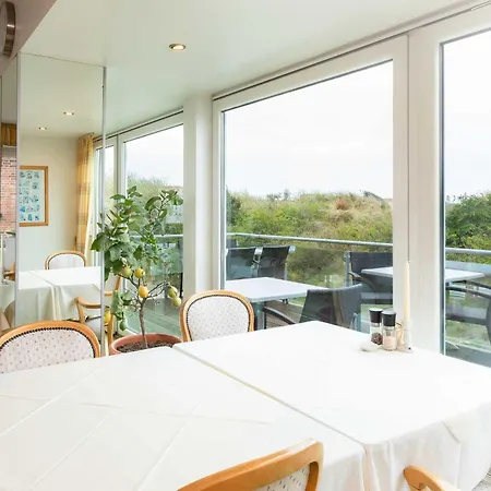 Haus Koebesine 15 Hotel *